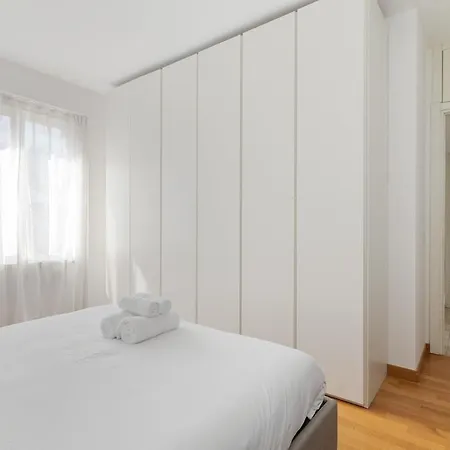 Sempione Chic Flat, Arco Della Pace, 20 Minutes From The Duomo * ミラノ